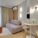 Blue Mandarin Portovo - Near Marina & Amber Sky 아파트