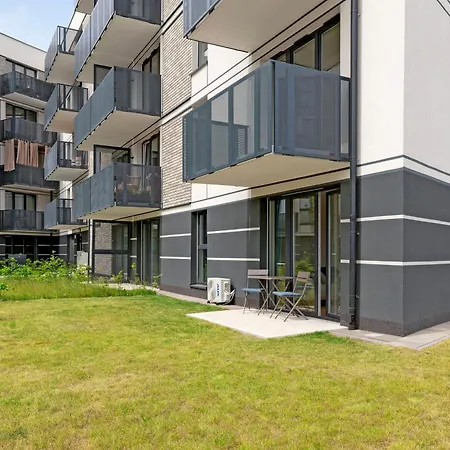 Blue Mandarin Portovo - Near Marina & Amber Sky Apartman *