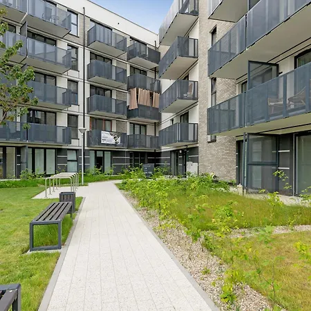 Blue Mandarin Portovo - Near Marina & Amber Sky Danzig