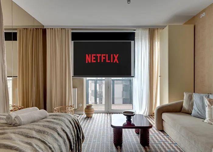 Blue Mandarin Portovo - Near Marina & Amber Sky