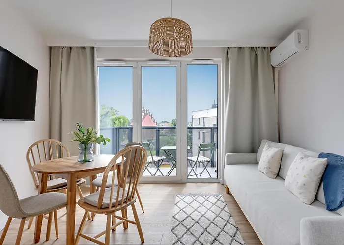 Blue Mandarin Portovo - Near Marina & Amber Sky Danzig