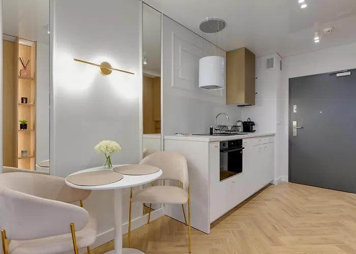 Blue Mandarin Portovo - Near Marina & Amber Sky Danzig