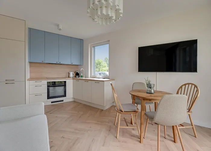 Blue Mandarin Portovo - Near Marina & Amber Sky Danzig